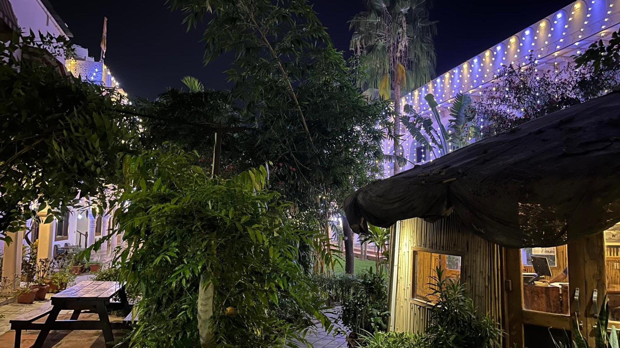 בהאראטפור Hotel Sunbird מראה חיצוני תמונה