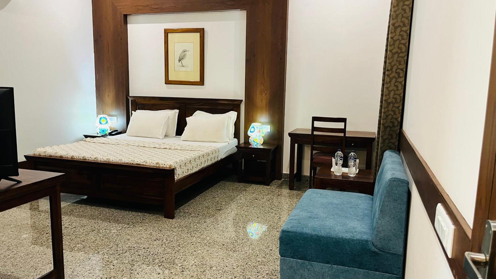 בהאראטפור Hotel Sunbird מראה חיצוני תמונה