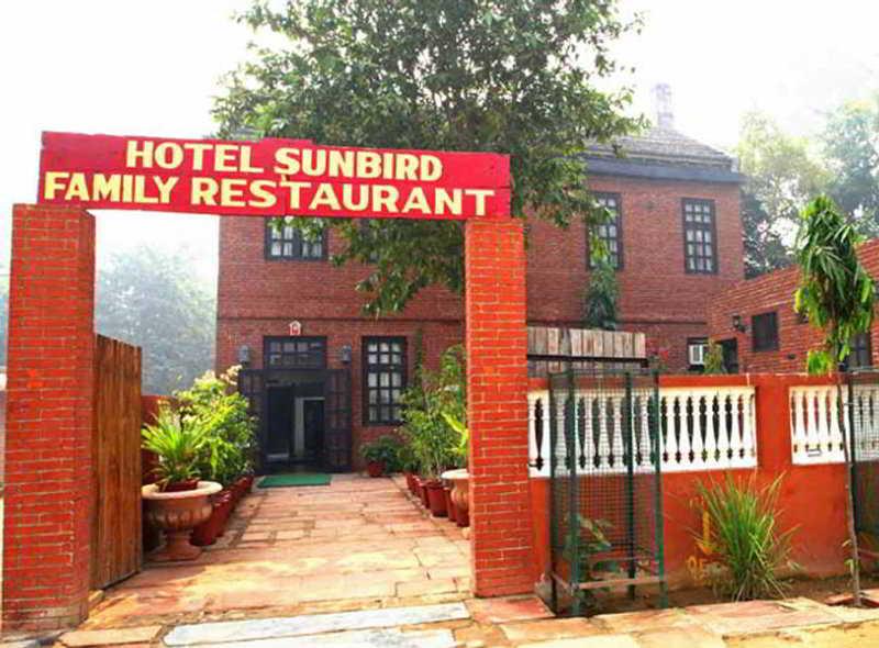 בהאראטפור Hotel Sunbird מראה חיצוני תמונה